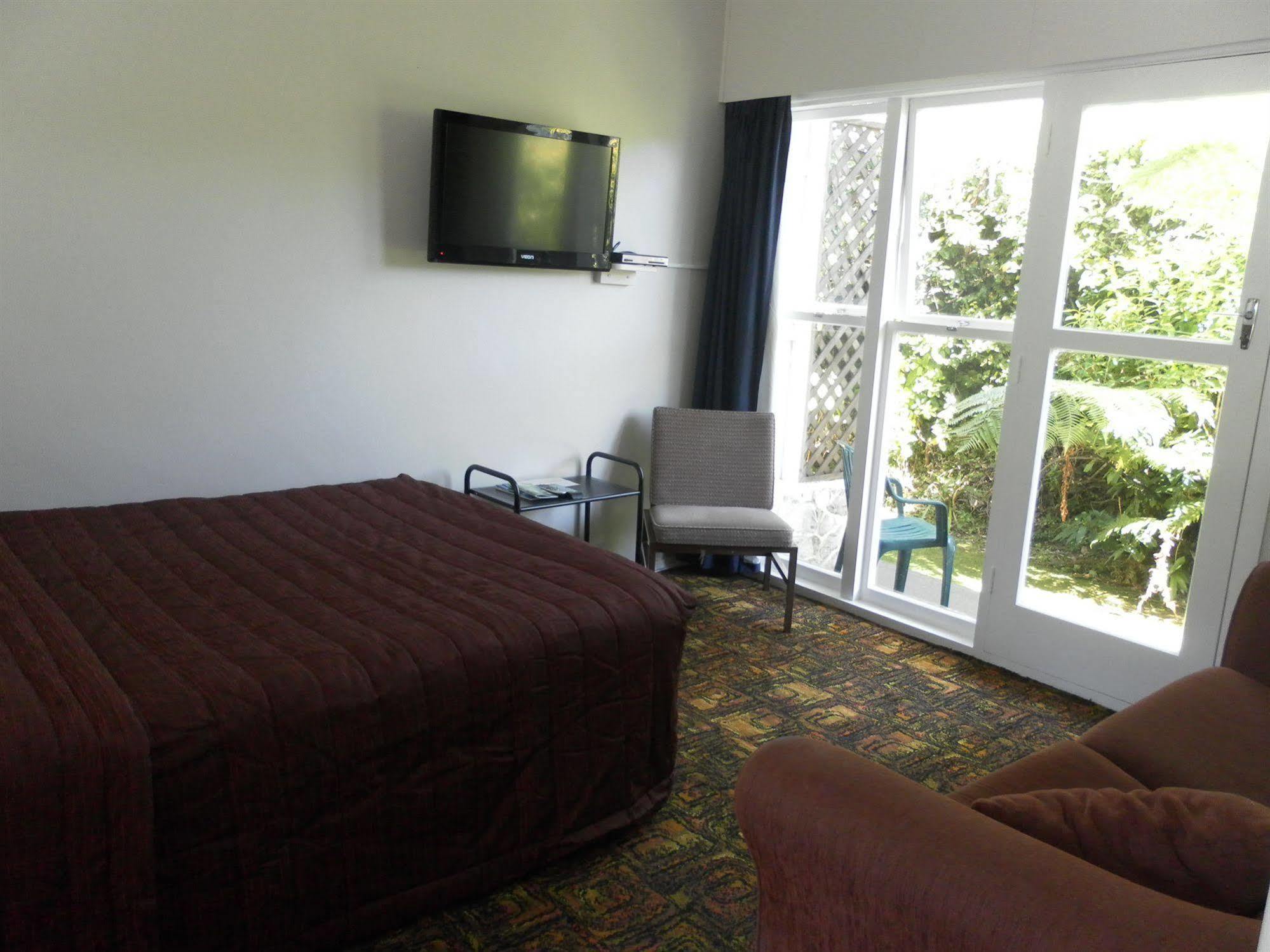 פיקטון Beachside Sunnyvale Motel מראה חיצוני תמונה