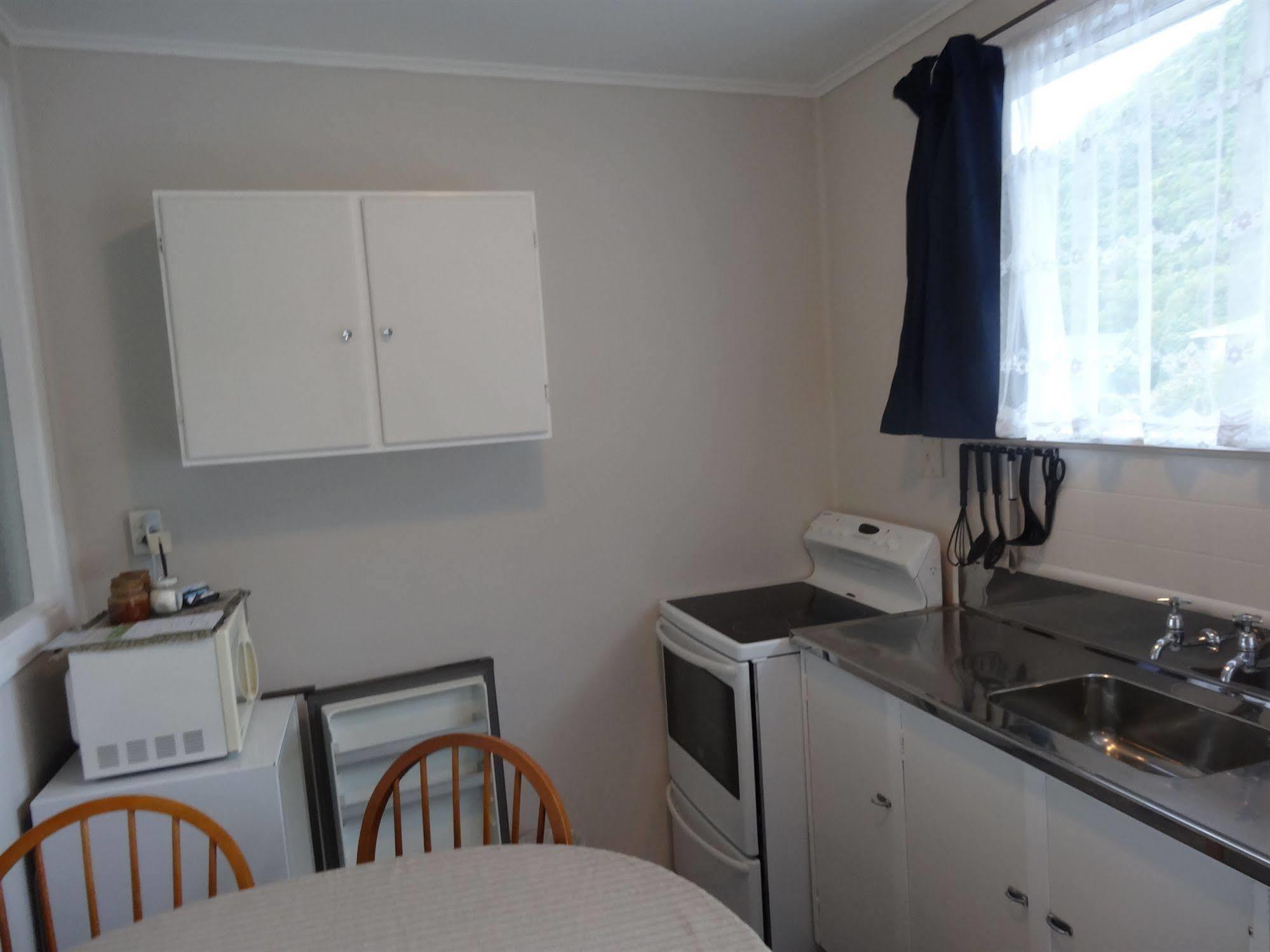 פיקטון Beachside Sunnyvale Motel מראה חיצוני תמונה