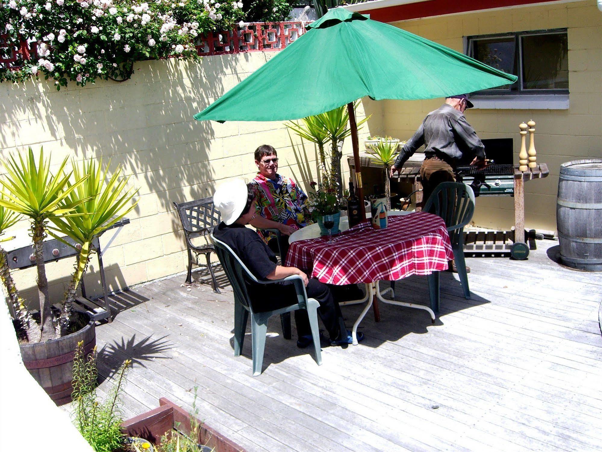 פיקטון Beachside Sunnyvale Motel מראה חיצוני תמונה