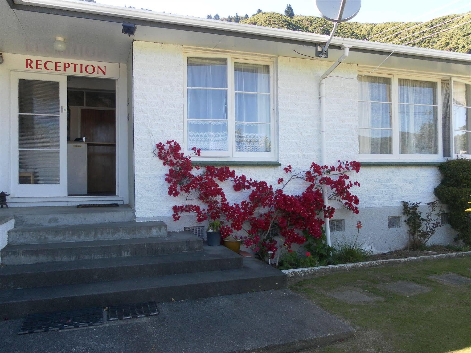 פיקטון Beachside Sunnyvale Motel מראה חיצוני תמונה